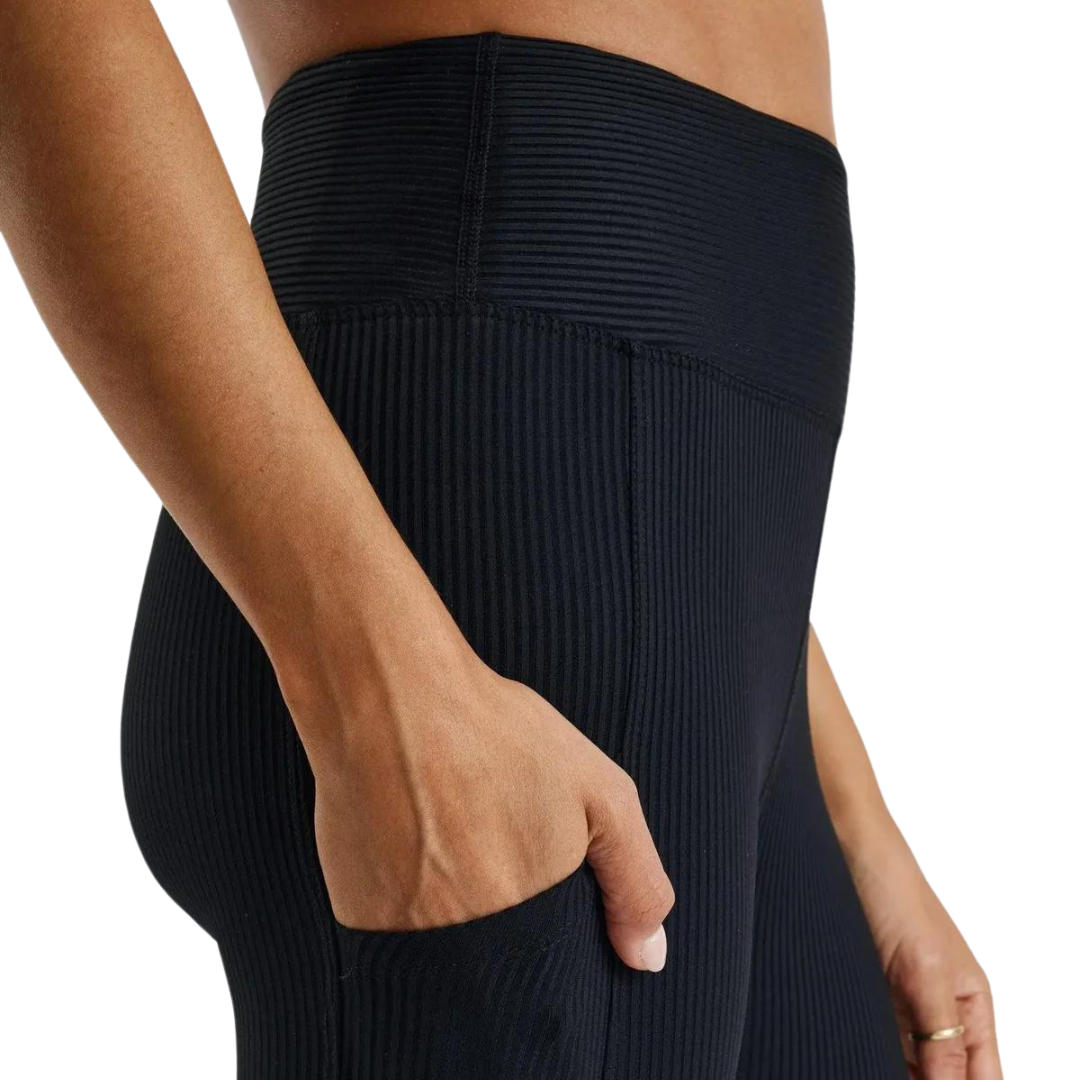 Ribbed Pocket Legging