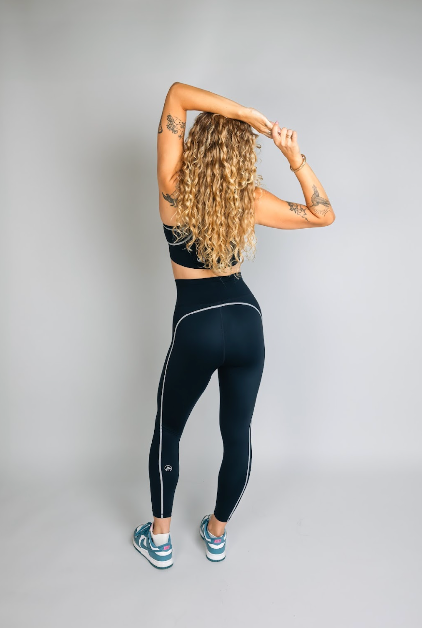 Onyx Form Legging